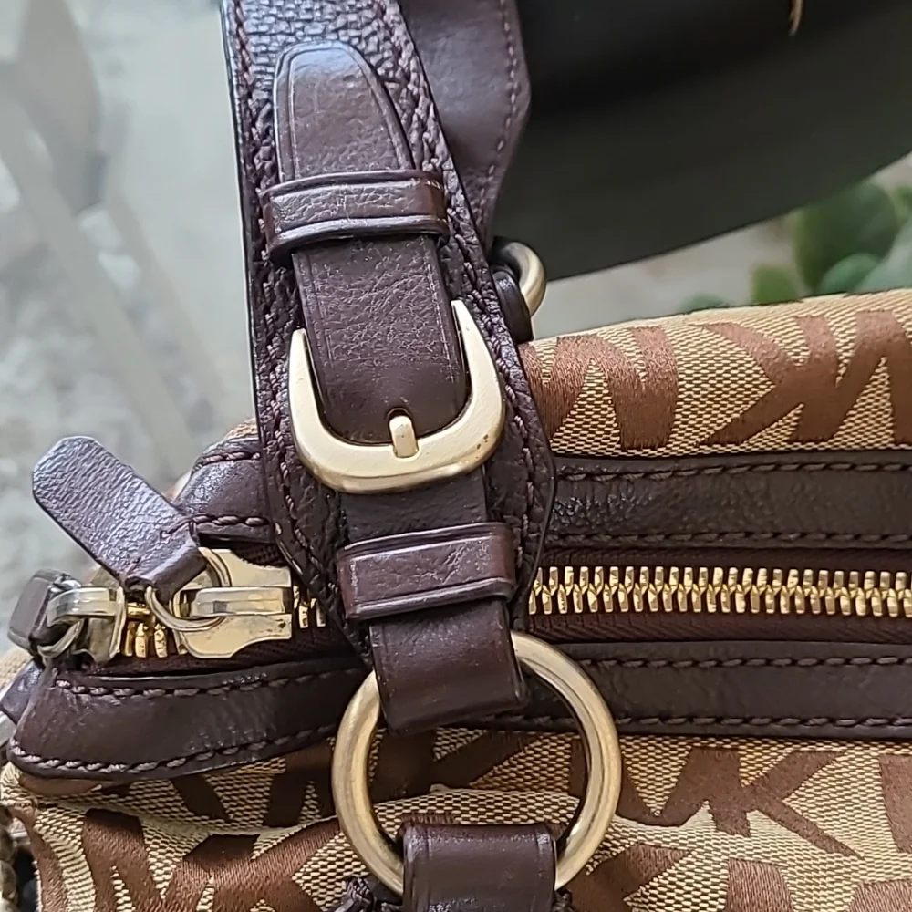 Michael Kors Monogram Bag - Picture 8 of 16